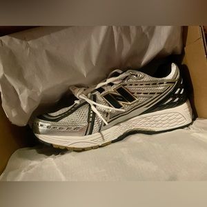 New Balance 1906R white/gold brand new